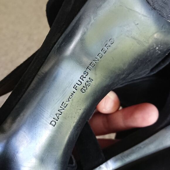 Diane von Furstenburg Platform Black Suede Strappy Slingback size 6.5 - Picture 9 of 12